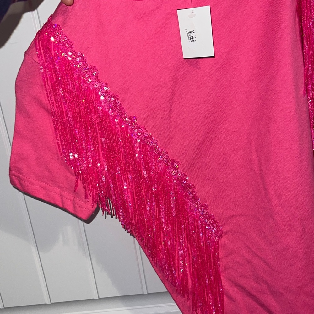 NWT! Concert | Festival Pink Short Sleeve Tee with Sequin Fringe! size SMALL - Picture 2 of 9